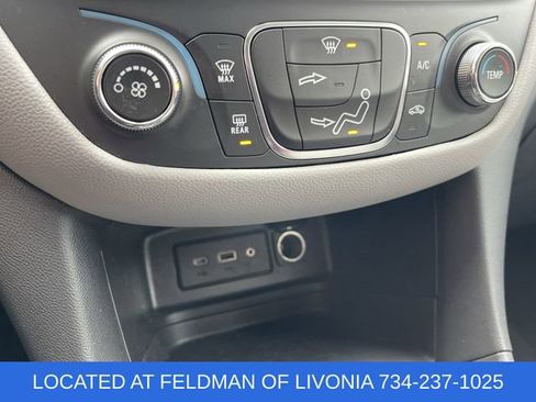 Used 2023 Chevrolet Equinox LS w/ LS Convenience Package image 17