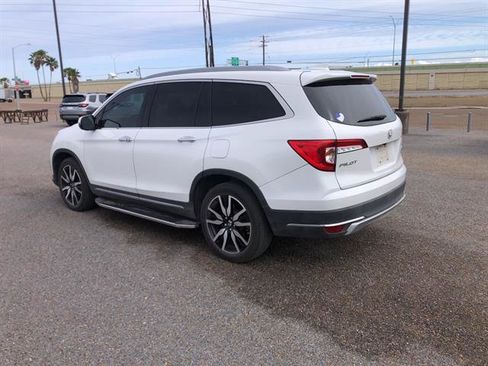 Used 2021 Honda Pilot Touring image 5