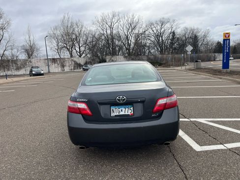 Used 2009 Toyota Camry XLE FWD image 5