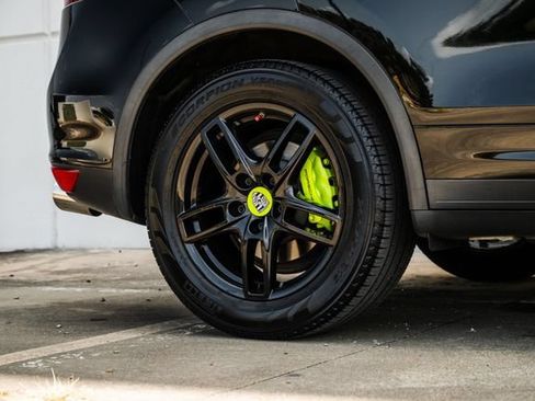 Used 2014 Porsche Cayenne S AWD/4WD image 57