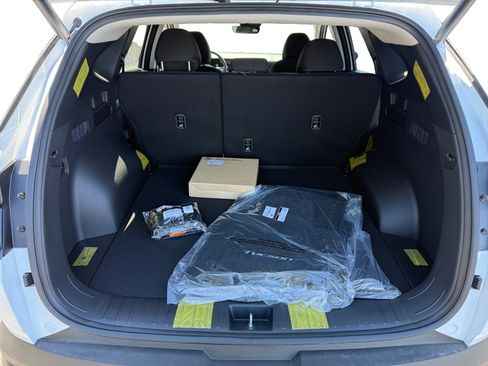 New 2025 Hyundai Tucson SEL image 17