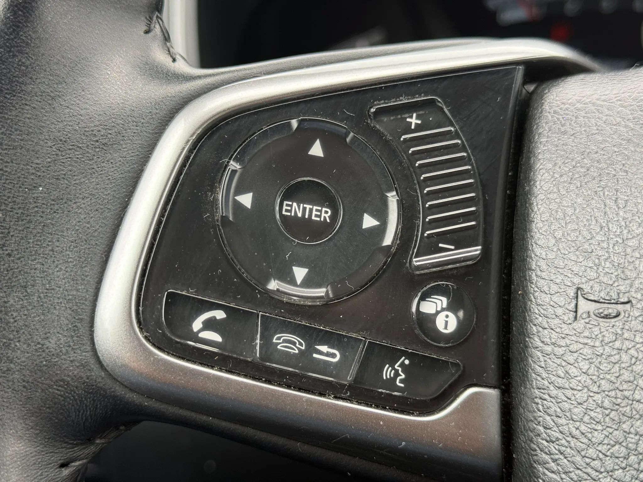 Used 2017 Honda CR-V EX-L image 27