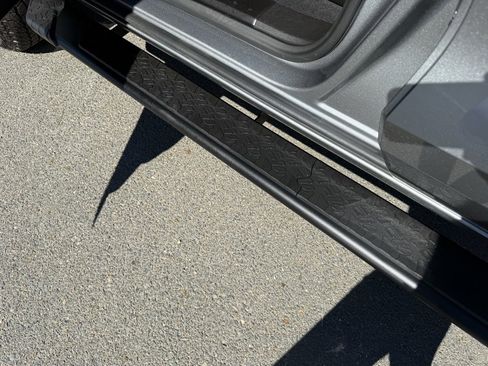 Used 2024 Chevrolet Colorado Trail Boss w/ Technology Package image 11