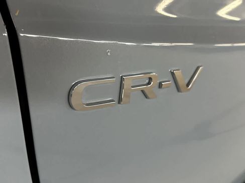 Used 2025 Honda CR-V LX image 11