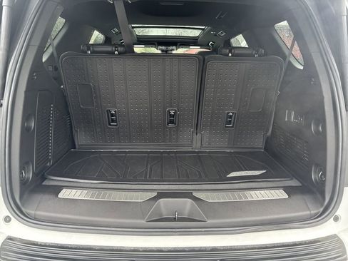 Used 2023 Chevrolet Tahoe Z71 w/ Z71 Off-Road Package image 27