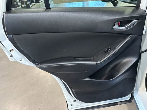 Used 2016 MAZDA CX-5 Touring image 10