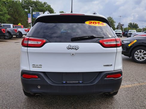 Used 2014 Jeep Cherokee Latitude w/ Comfort/Convenience Group image 4