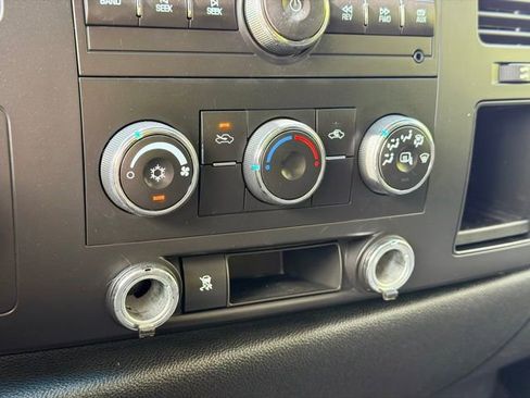 Used 2010 Chevrolet Silverado 1500 LT w/ Power Pack Plus AWD/4WD image 12