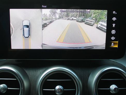 Used 2020 Mercedes-Benz GLC 350e 4MATIC image 54