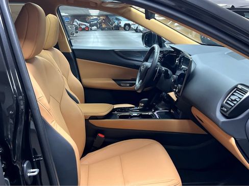 Certified 2025 Lexus NX 350 AWD w/ Accessory Package (2T) image 28