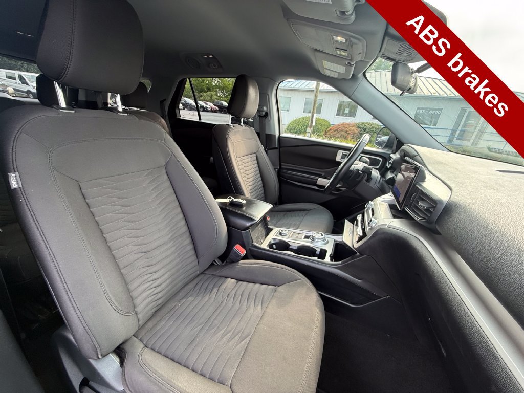Used 2020 Ford Explorer XLT AWD/4WD image 44