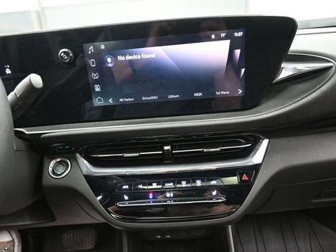 Used 2025 Buick Envista Avenir FWD image 10