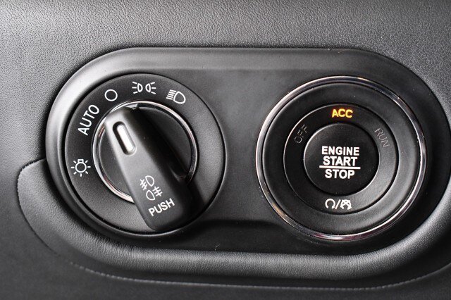 Used 2023 Maserati Levante GT AWD/4WD image 36
