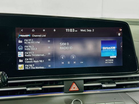 Used 2025 Hyundai Elantra SEL FWD image 21