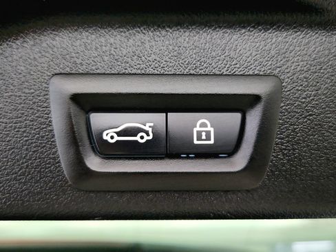 Used 2022 BMW X5 xDrive40i AWD/4WD image 32