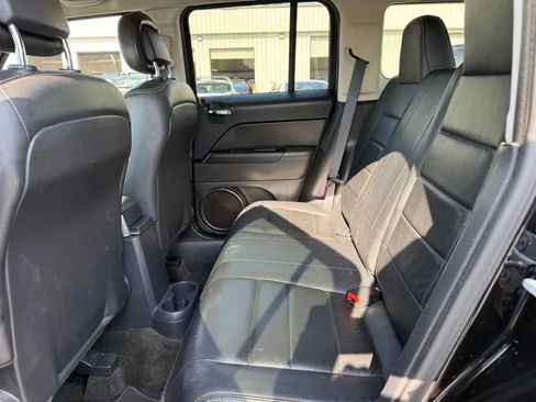 Used 2016 Jeep Patriot High Altitude AWD/4WD image 21