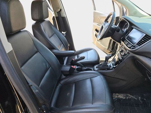 Used 2017 Buick Encore Essence FWD image 12
