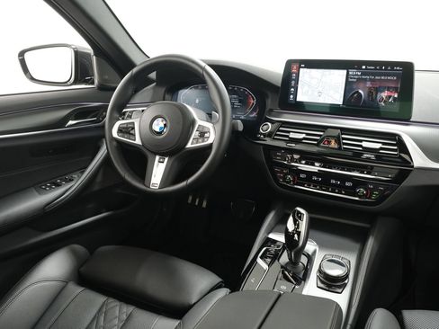 Used 2023 BMW 540i xDrive w/ Executive Package AWD/4WD image 10
