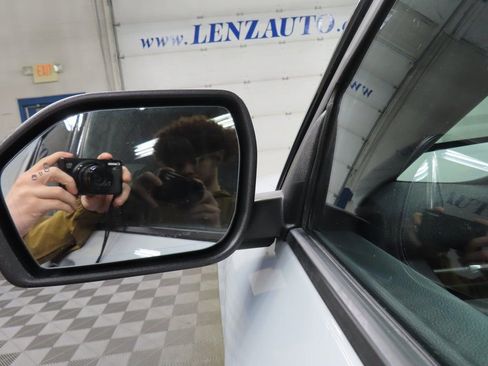 Used 2025 Ford Explorer Platinum image 58