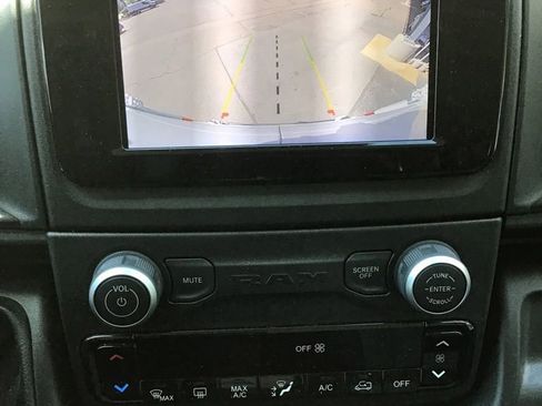 Used 2026 RAM ProMaster 2500 w/ Convenience Group FWD image 9