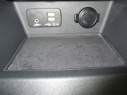 Used 2022 Subaru Forester Premium image 24