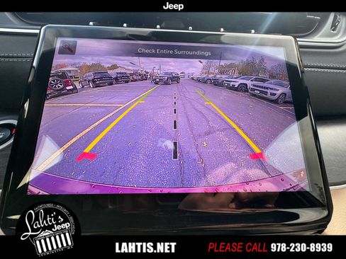 New 2025 Jeep Grand Cherokee Limited image 12