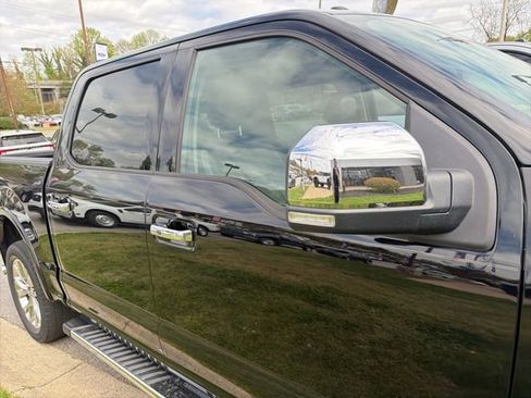 Used 2017 Ford F150 Lariat image 8