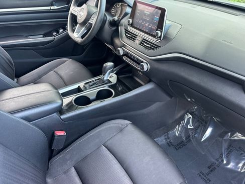 Used 2021 Nissan Altima 2.5 SV FWD image 32