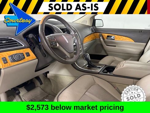 Used 2013 Lincoln MKX AWD image 22