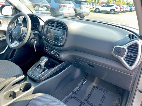 Used 2023 Kia Soul LX w/ Option Group 015 image 22