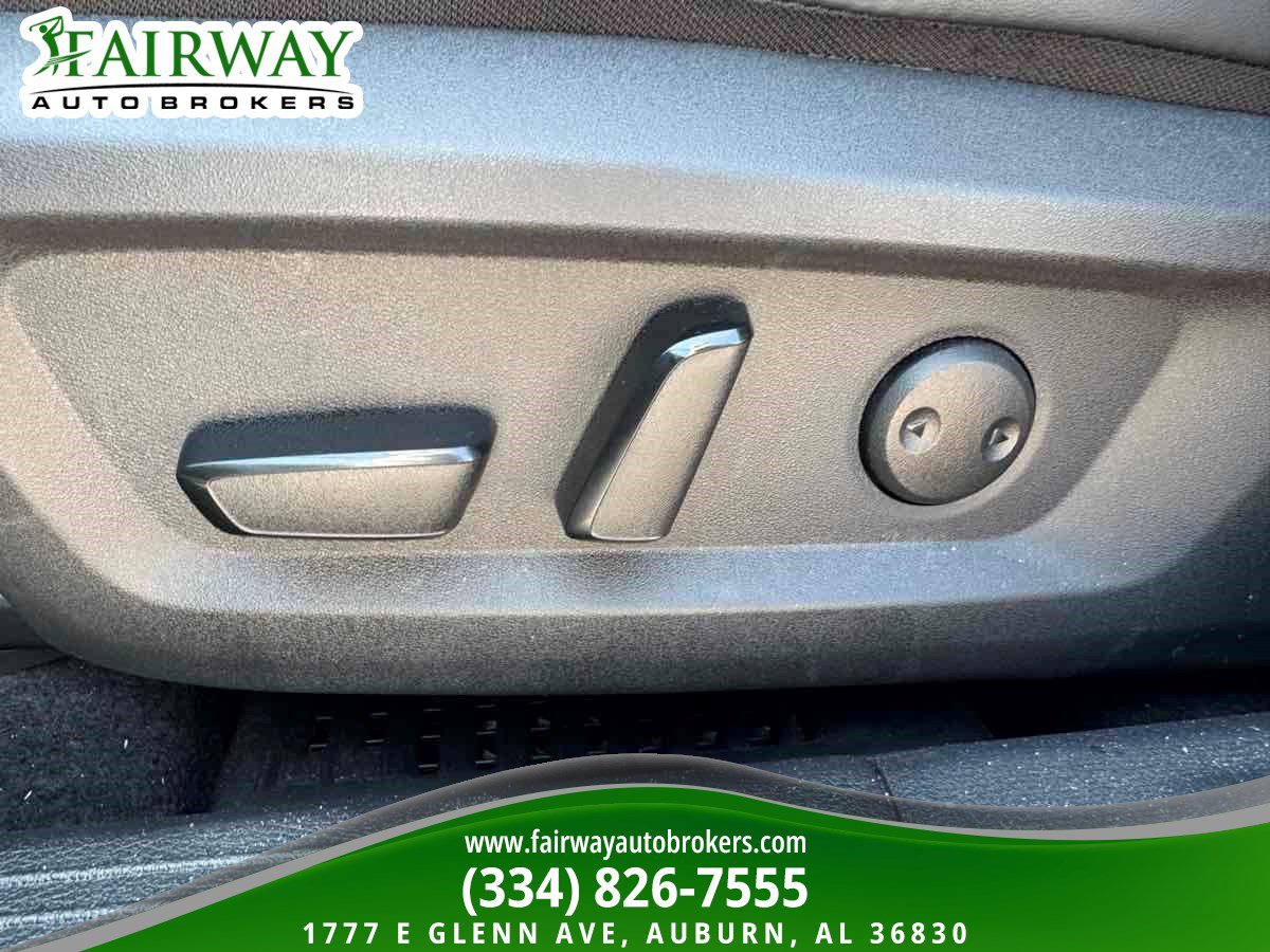 Used 2026 Nissan Rogue Platinum w/ Platinum Premium Package AWD/4WD image 16