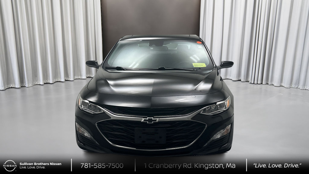 Used 2023 Chevrolet Malibu LT w/ Redline Edition FWD image 2