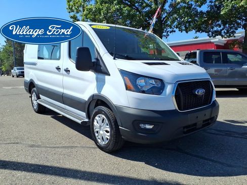 Certified 2025 Ford Transit 250 Low Roof w/ Exterior Upgrade Package RWD image 4