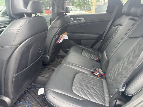 Used 2023 Kia Sportage X-Line w/ X-Line Premium Package AWD/4WD image 6