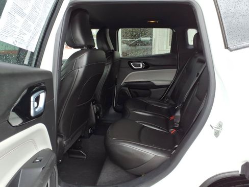 Used 2025 Jeep Compass Limited AWD/4WD image 10