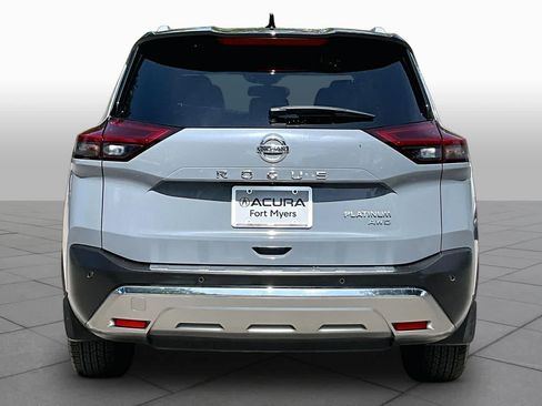 Used 2021 Nissan Rogue Platinum AWD/4WD image 5