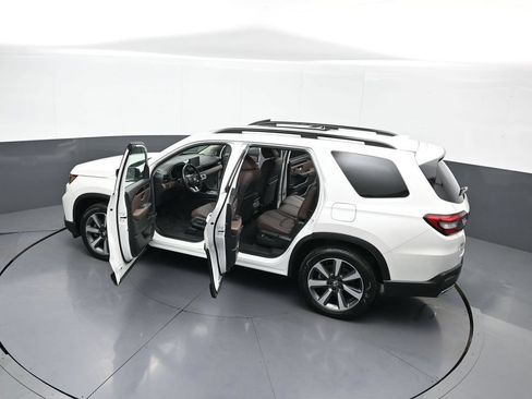 Certified 2025 Honda Pilot Elite image 47