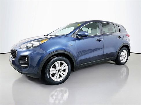 Used 2017 Kia Sportage LX image 3