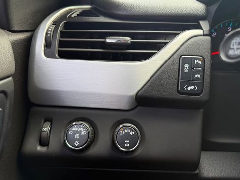 Used 2020 GMC Yukon XL SLT image 13