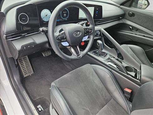 Used 2022 Hyundai Elantra N FWD image 9