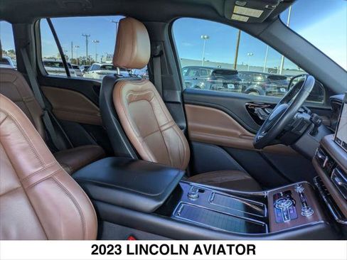 Certified 2023 Lincoln Aviator Reserve w/ Equipment Group 201A image 25