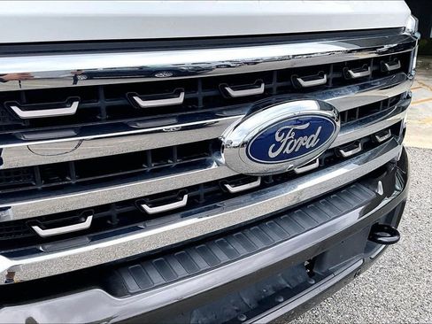 Certified 2024 Ford F250 King Ranch w/ FX4 Off-Road Package AWD/4WD image 23