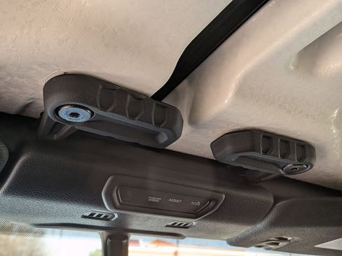 Used 2022 Jeep Wrangler Unlimited Sport image 25