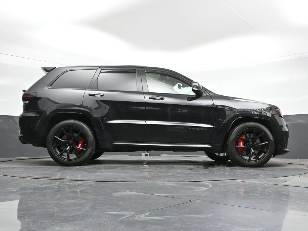 Used 2020 Jeep Grand Cherokee SRT w/ Trailer Tow Group IV AWD/4WD image 45