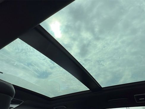 Used 2020 Land Rover Range Rover Sport HSE Dynamic image 37