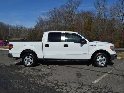 Used 2013 Ford F150 XLT w/ Mid Equipment Group image 5