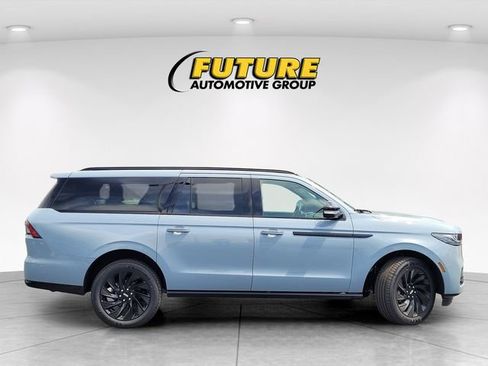 New 2026 Lincoln Navigator L Reserve AWD/4WD image 8