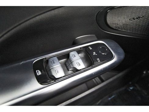 Used 2024 Mercedes-Benz C 300 Sedan image 20