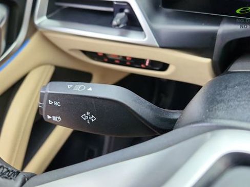 Used 2025 BMW i4 eDrive40 w/ Premium Package RWD image 42