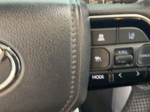 Used 2024 Toyota Sequoia Capstone AWD/4WD image 17